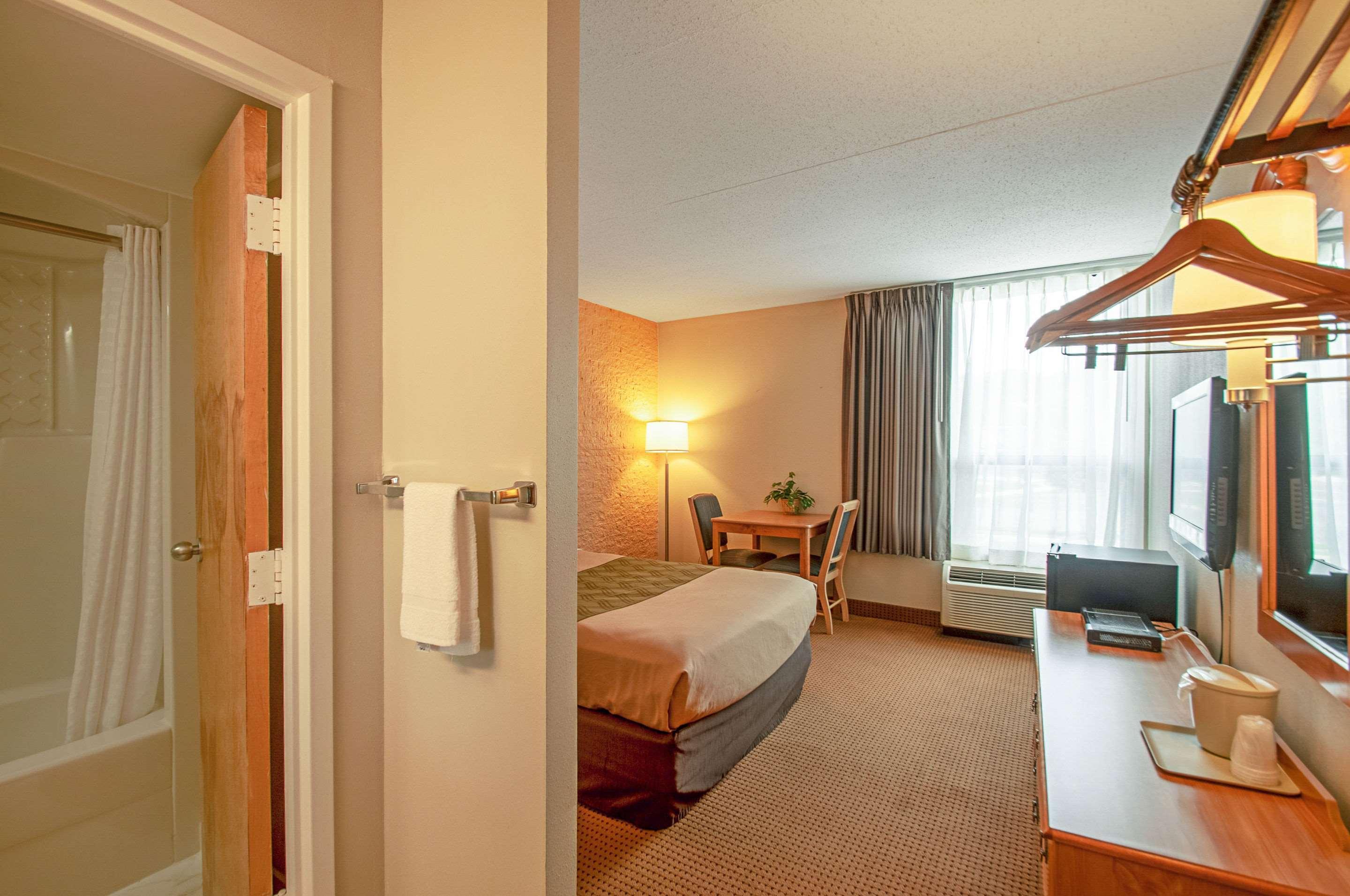 Econo Lodge Metro Arlington Ngoại thất bức ảnh
