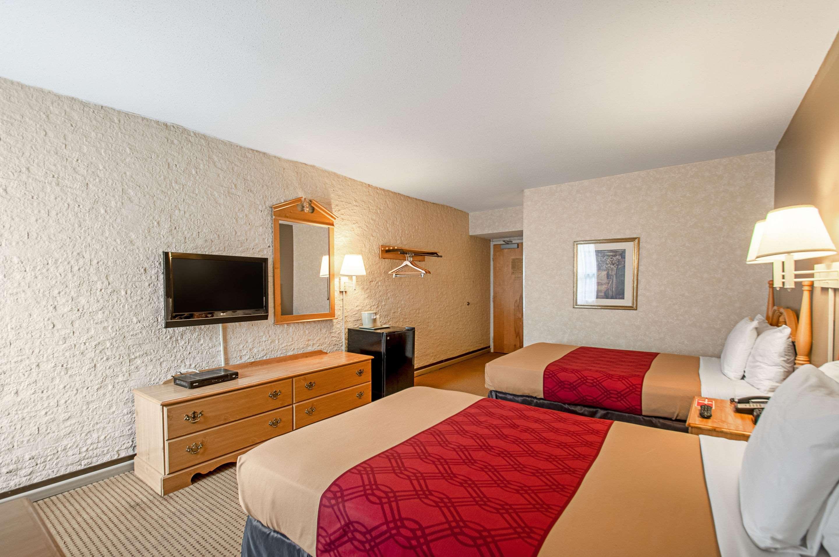 Econo Lodge Metro Arlington Ngoại thất bức ảnh