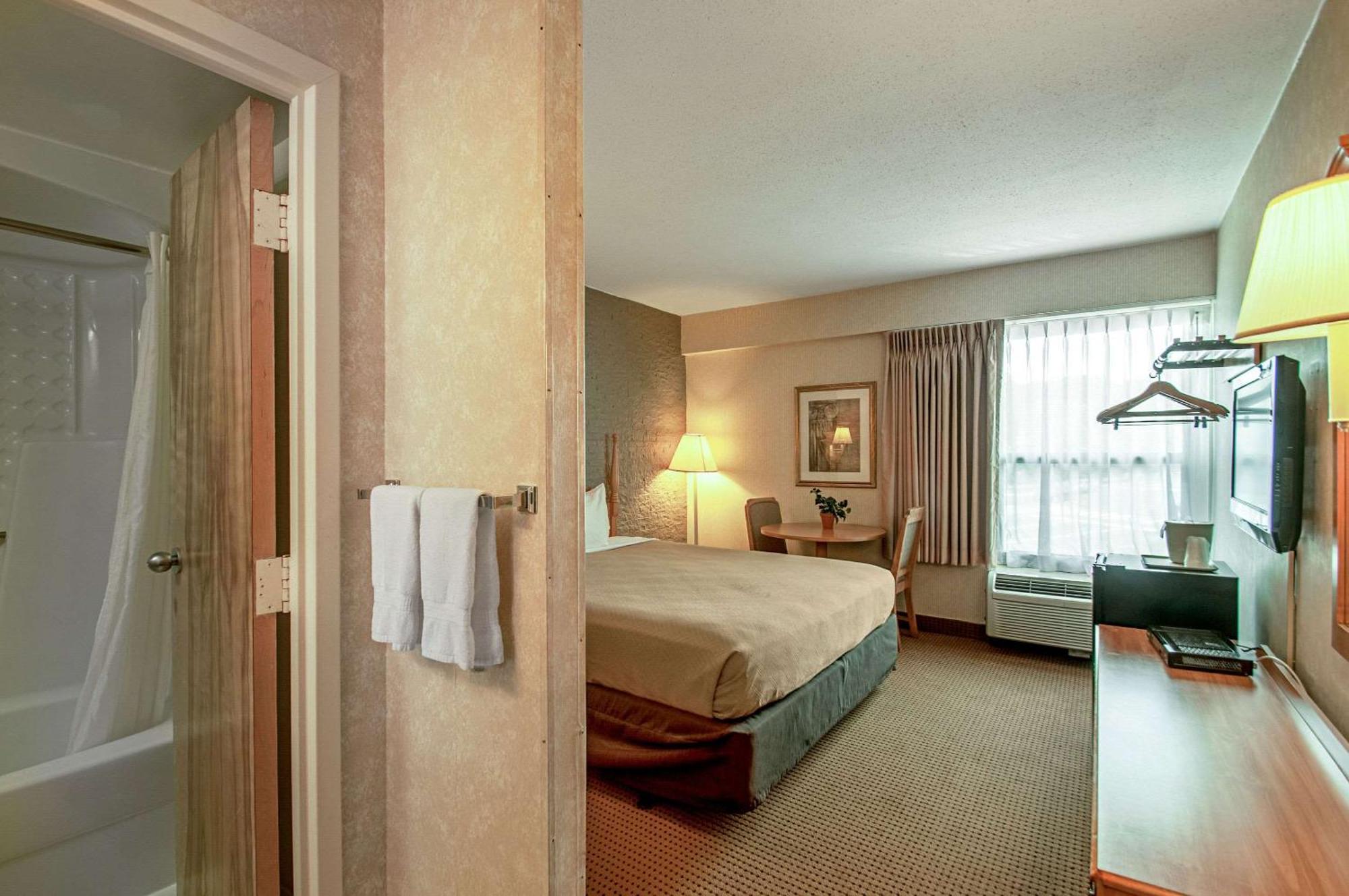 Econo Lodge Metro Arlington Ngoại thất bức ảnh