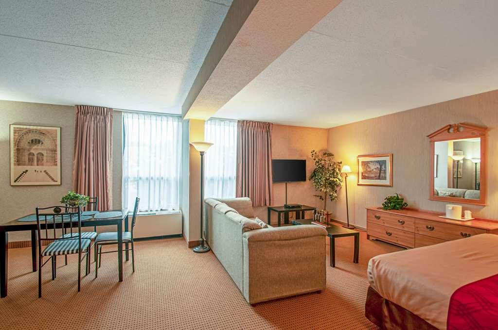 Econo Lodge Metro Arlington Phòng bức ảnh